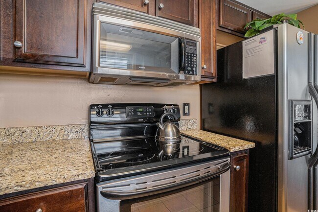 Building Photo - 4314 S Ocean Blvd