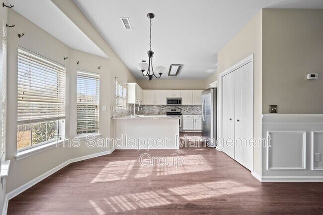 Building Photo - 5025 Weatherstone Rd