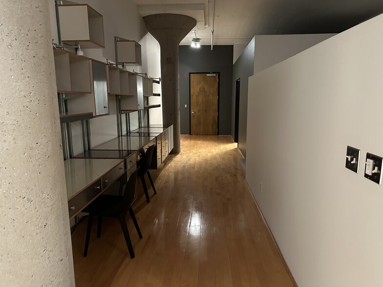 Build in office system with desks - 1500 Park Ave