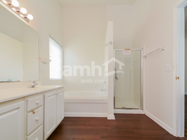 Building Photo - 5114 Gate Post Ln