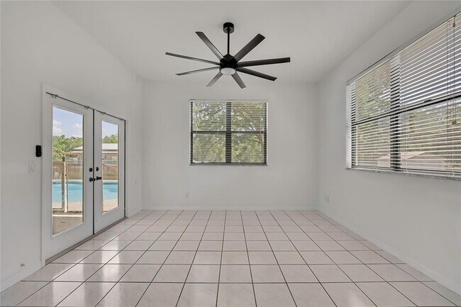 Building Photo - 18401 N 30th St