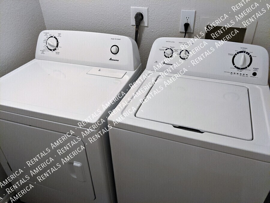 Building Photo - 8888 N 47th Ave