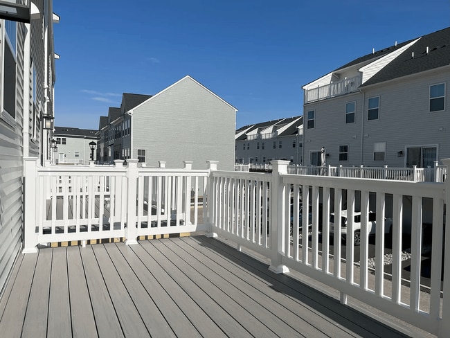 Building Photo - 11 Atkins Dr