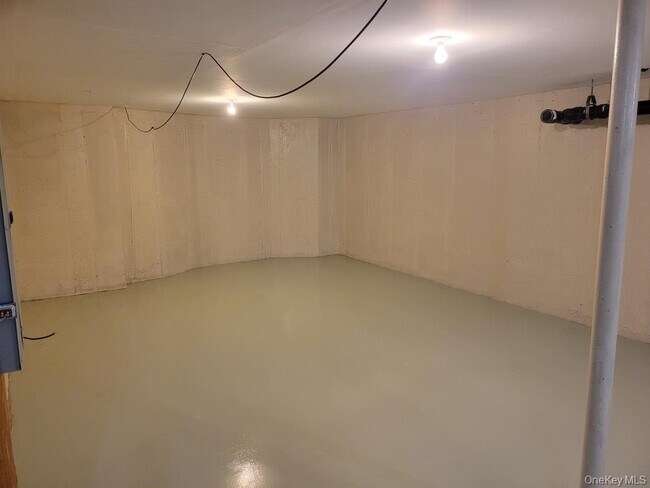 Building Photo - 1309 Half Moon Bay Dr