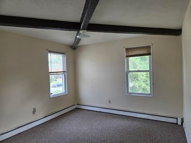 Building Photo - 3301 E Northern Pkwy