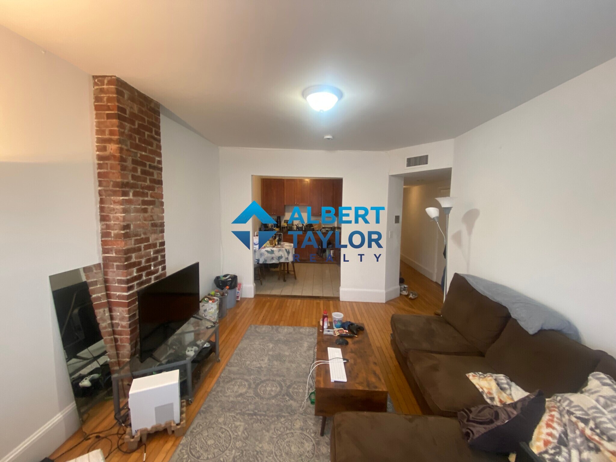 Building Photo - 872 Huntington Ave