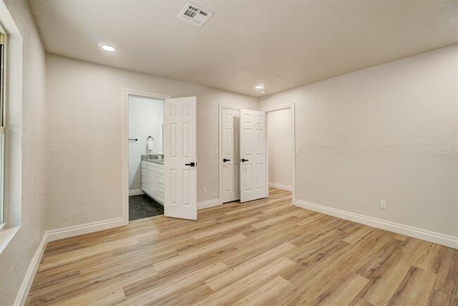 Building Photo - 6500 N Luther Rd