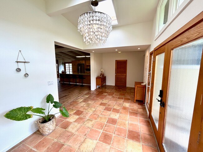 Building Photo - 44-513 Kaneohe Bay Dr