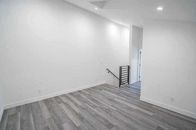 Building Photo - ADU 2 Bedroom for Rent in Sylmar!