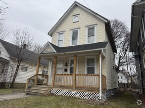 Building Photo - 629 Emerson St