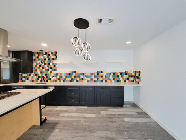 Building Photo - 13838 Walnut Hollow Ln