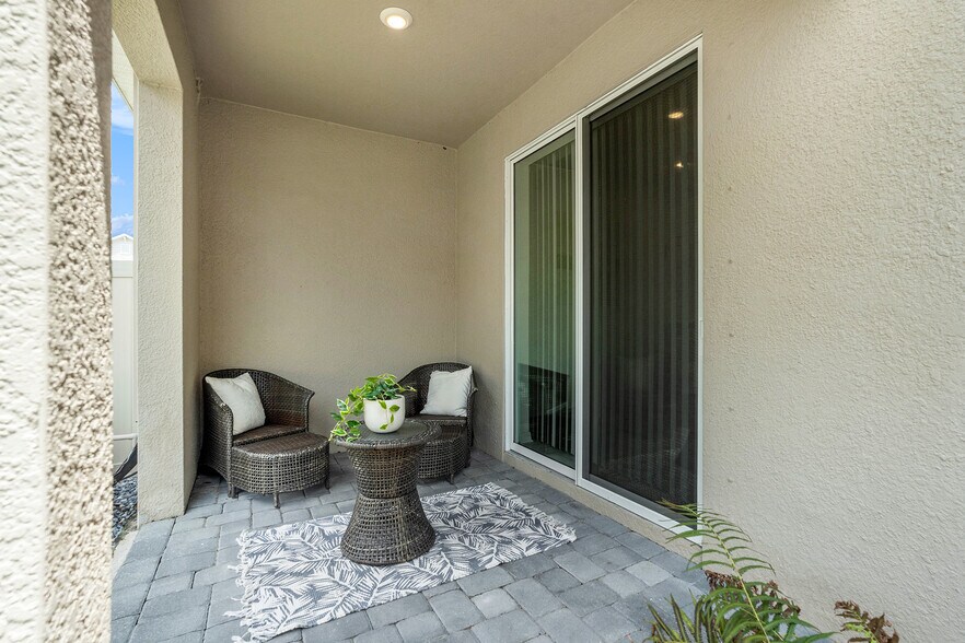 Building Photo - 1105 Lady Gouldian Ct