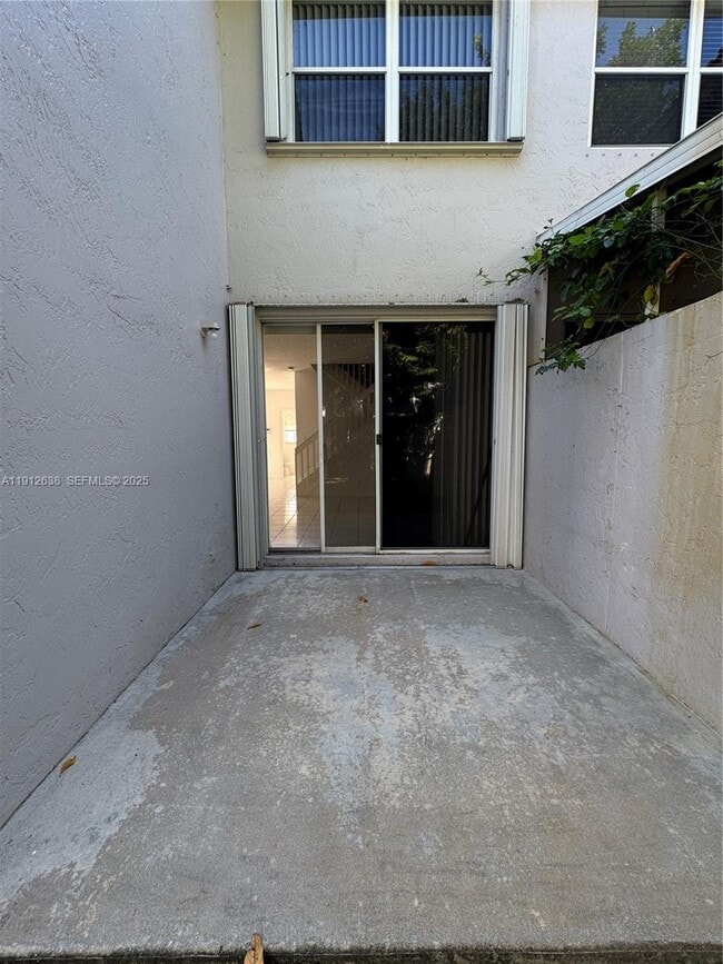 Building Photo - 16881 SW 1st Manor