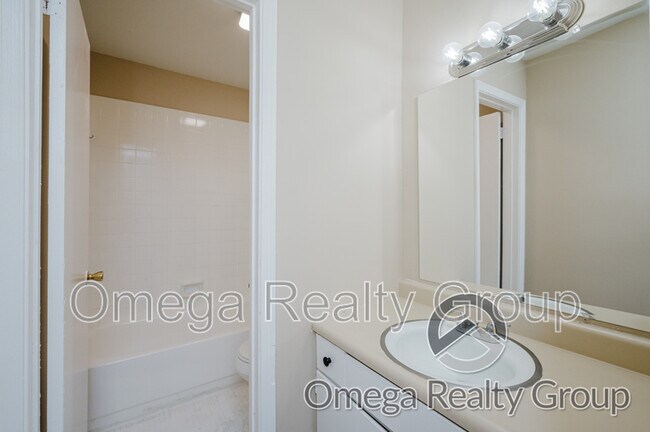 Building Photo - 3386 McGehee Rd