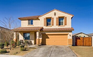 Building Photo - 6144 W Freeway Ln