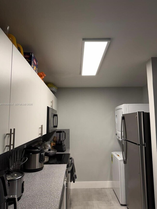 Building Photo - 15354 SW 72nd St