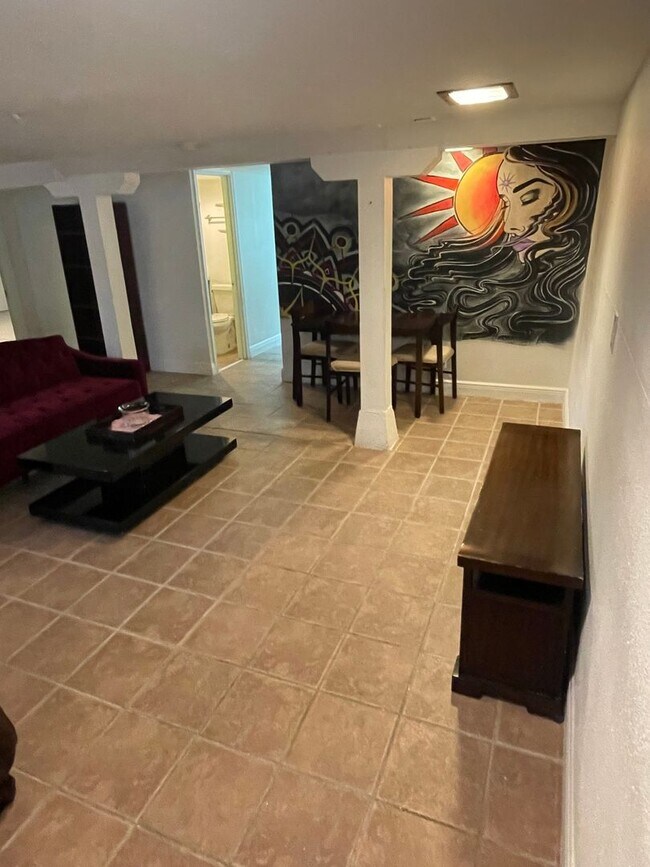 Building Photo - Partially Furnished 2BD/2BA