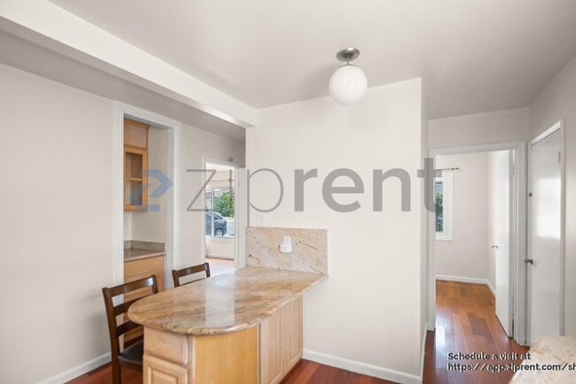 Building Photo - 2023 Orchard Ave