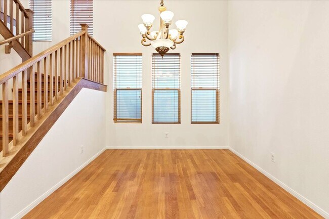 Building Photo - 1708 Cordoba Canyon St