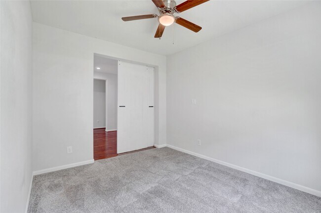 Building Photo - 10514 Kentington Oak Dr