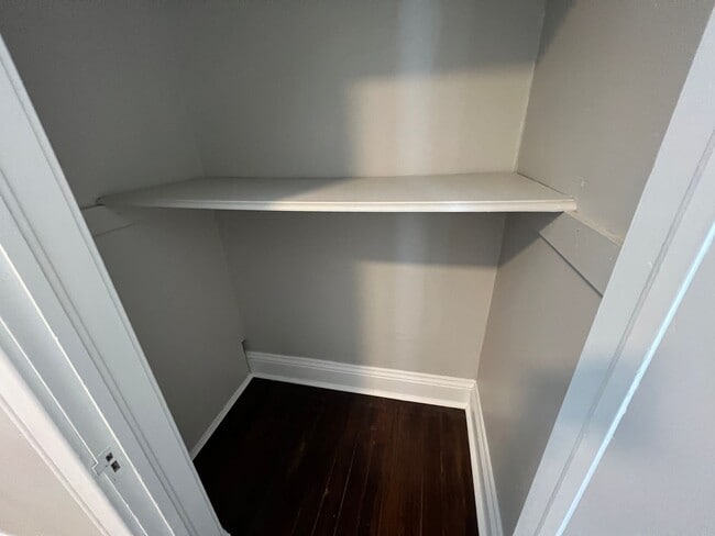 Building Photo - Renovated 2BR House