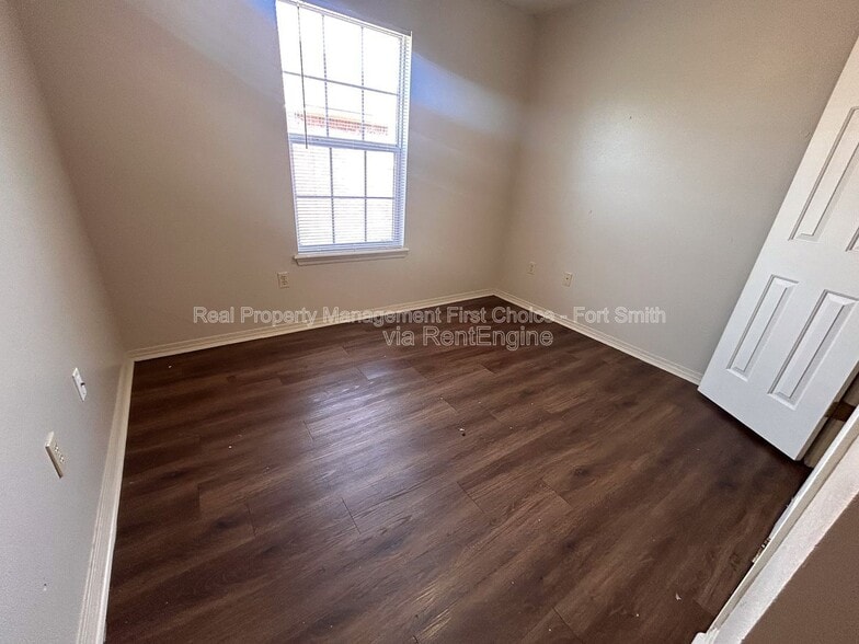 Building Photo - 1857 Brazil Ave