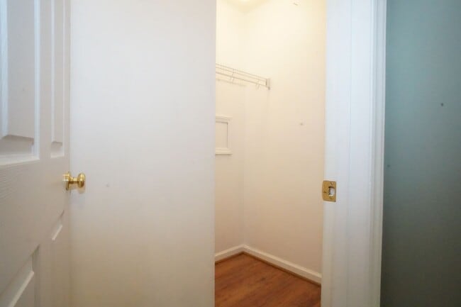 Building Photo - 450 Wimmer St