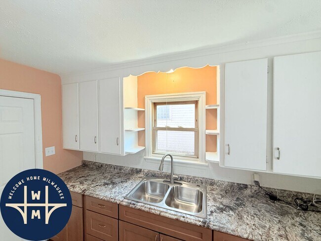 Building Photo - 4634 N 39th St