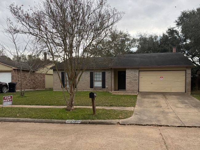 Building Photo - 24307 Rockin 7 Dr