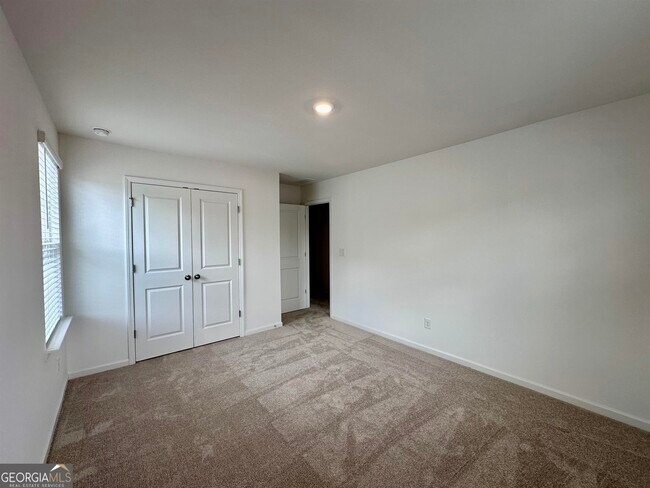 Building Photo - 113 Sunny Side Wy
