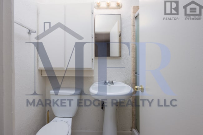 Building Photo - 3Bed/2Bath House at 19th Ave/Camelback! Move-In Ready on 06/11/2026! -- NO HOA! CORNER LOT!