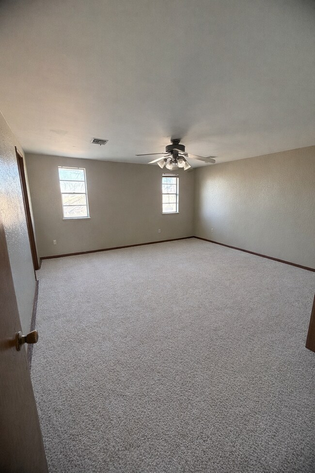 Building Photo - 7301 Edenborough Dr