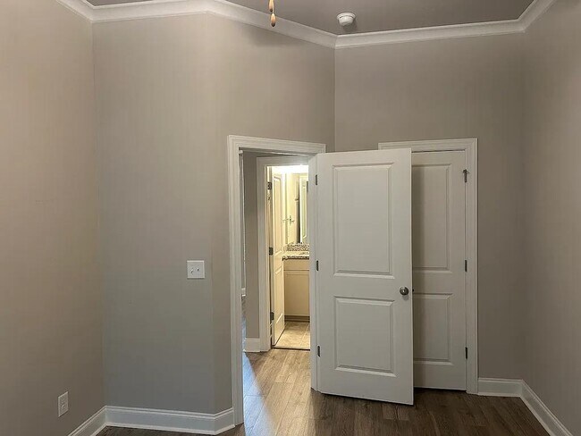 Building Photo - 1519 Windward Dr