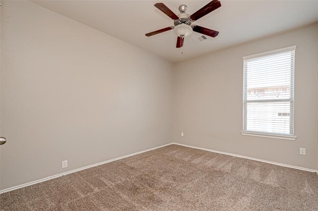 Building Photo - 8402 Coral Cove Pass Ln