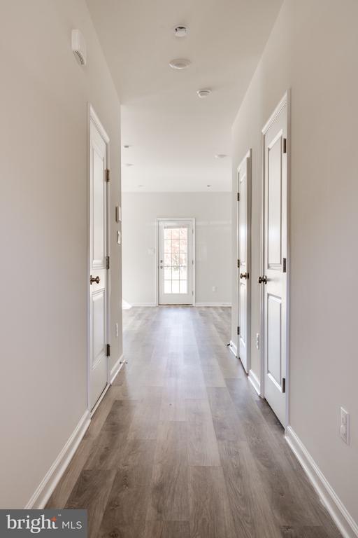 Building Photo - 69 Nelsons Wy