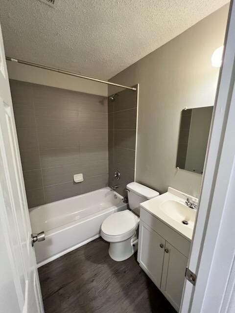 Building Photo - 617 Lexington Ave