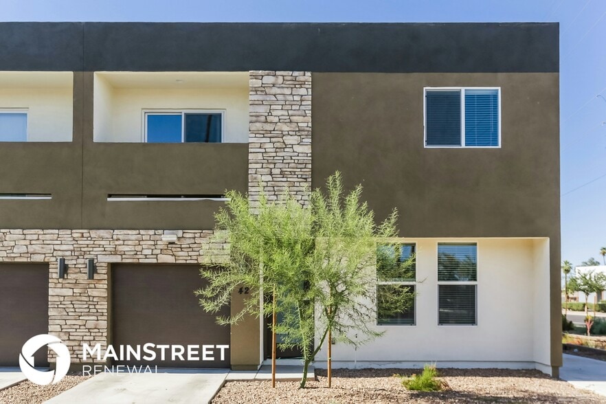 Building Photo - 2000 N 36th St