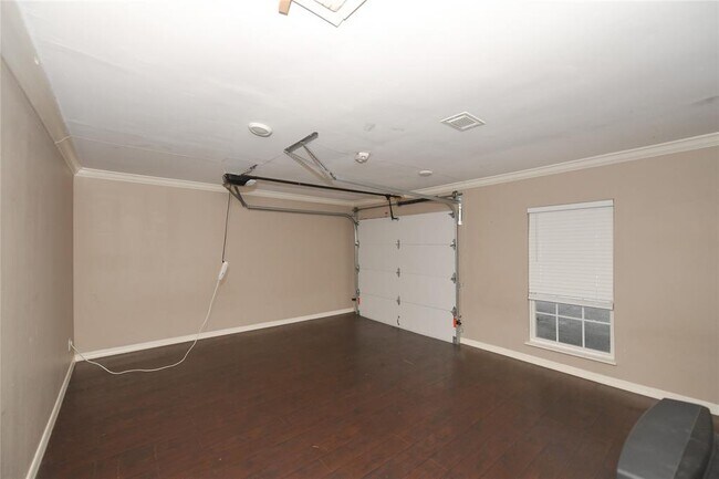 Building Photo - 7703 Mosewood St