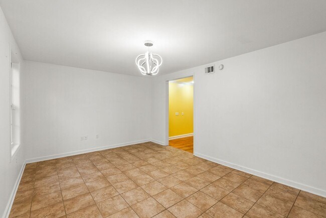 Building Photo - Charming Midtown Little Rock Home on Corner Lot – 3BR/2BA + Garage