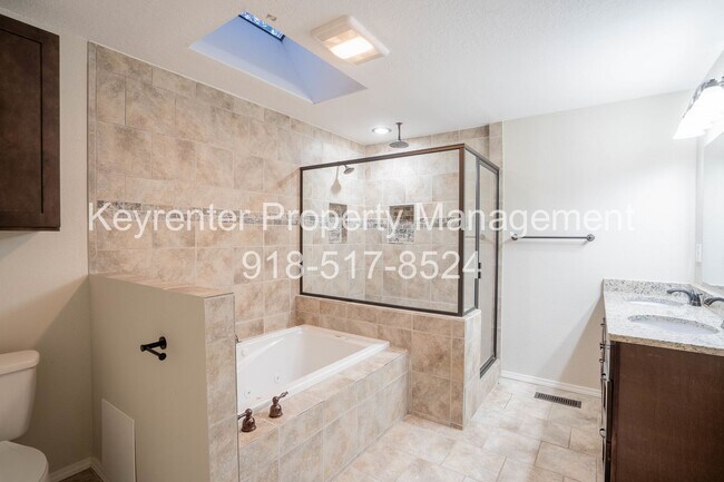 Building Photo - 4 Bed | 3 Bath in Central Tulsa!