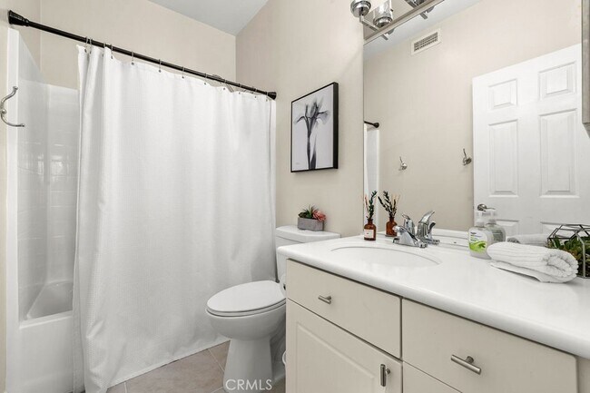 Building Photo - 205 Montana Del Lago Dr