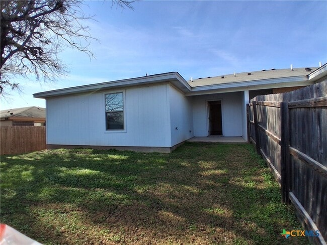 Building Photo - 1811 Indian Trail