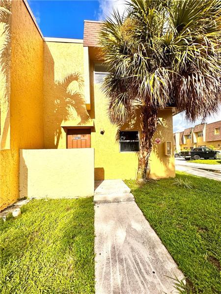 Building Photo - 5708 Blueberry Ct