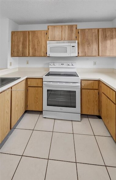 Building Photo - 8750 N Sherman Cir