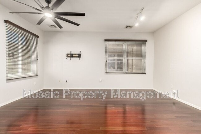 Building Photo - 1328 S Sabino Dr