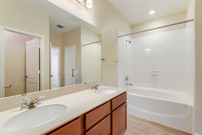 Building Photo - Applications Pending: Brand New Home for Lease in Southeast Austin