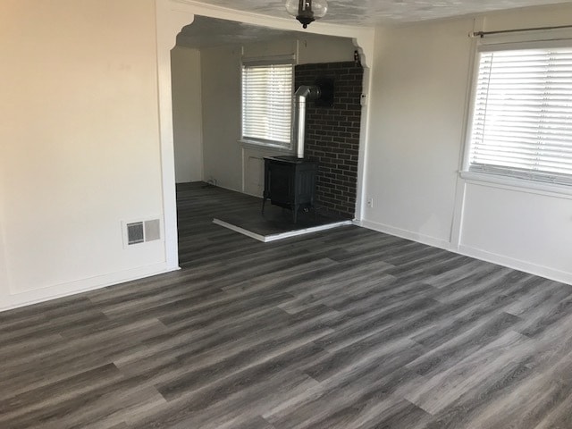 Building Photo - 133 W House