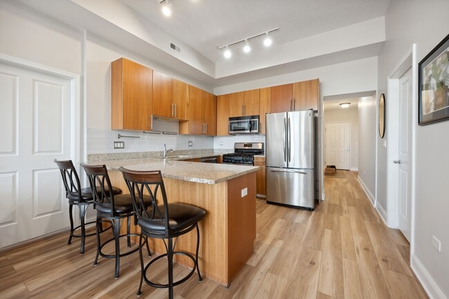 Building Photo - 1464 S Michigan Ave