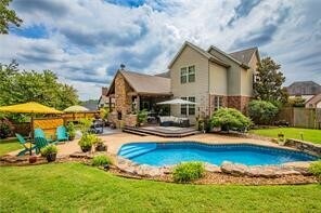 Building Photo - 1706 NW Autumn Ave