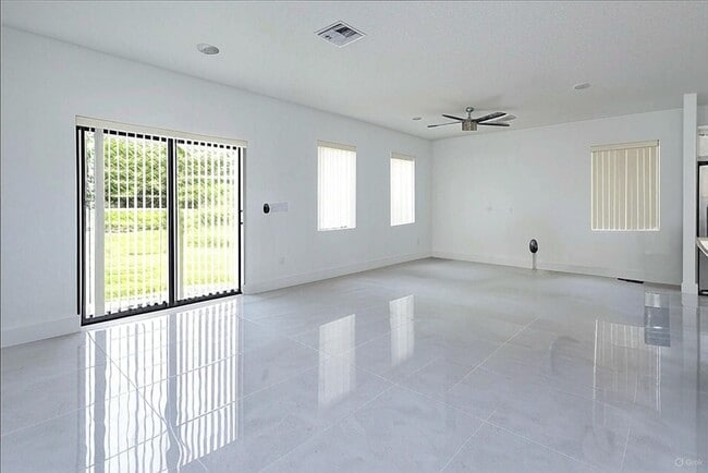 Building Photo - Brand New 4/2  Home In Mascotte FL